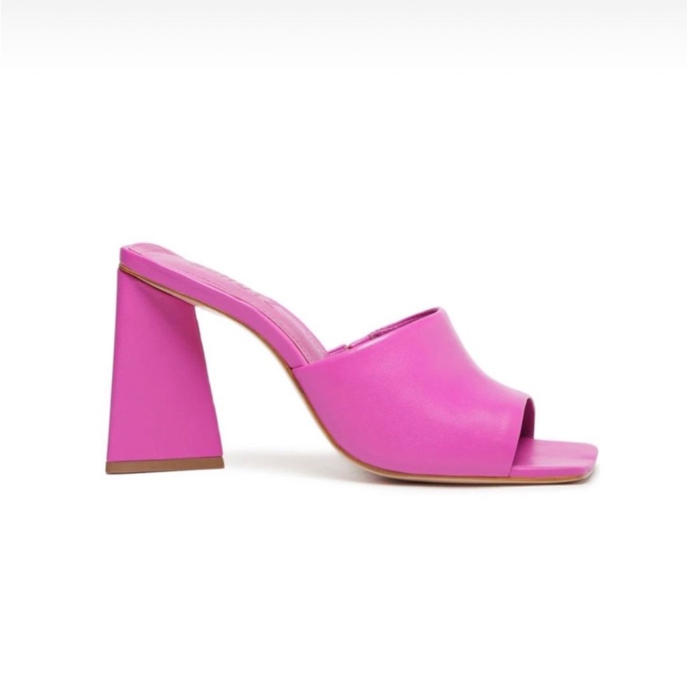 Schutz pink heels size 7